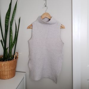 Aritizia durandal sweater